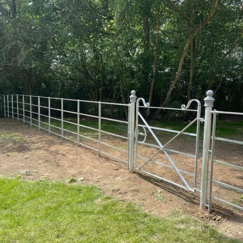 metal fencing bristol